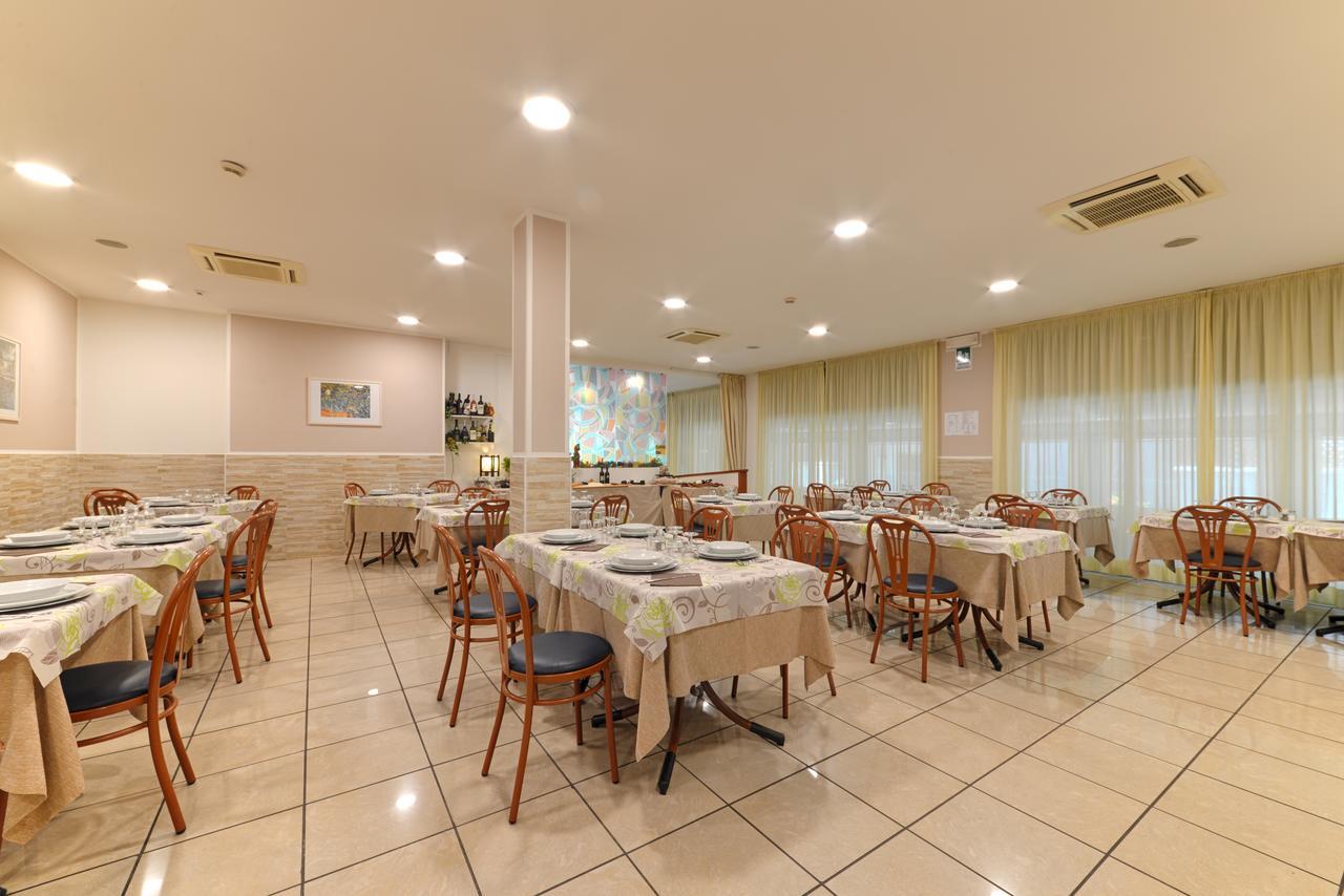 Hotel Taormina Riccione Exteriér fotografie